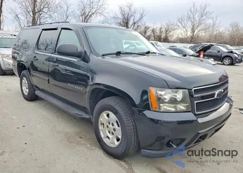 2010 Chevrolet Suburban C1500 Ls z USA, uszkodzony, nr VIN 1GNUCHE01AR199760